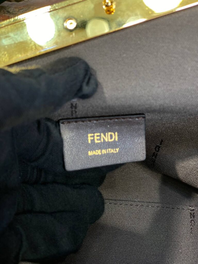 fendi canta first orta boy monogram kahve hakiki deri 26x18x9.5 cm