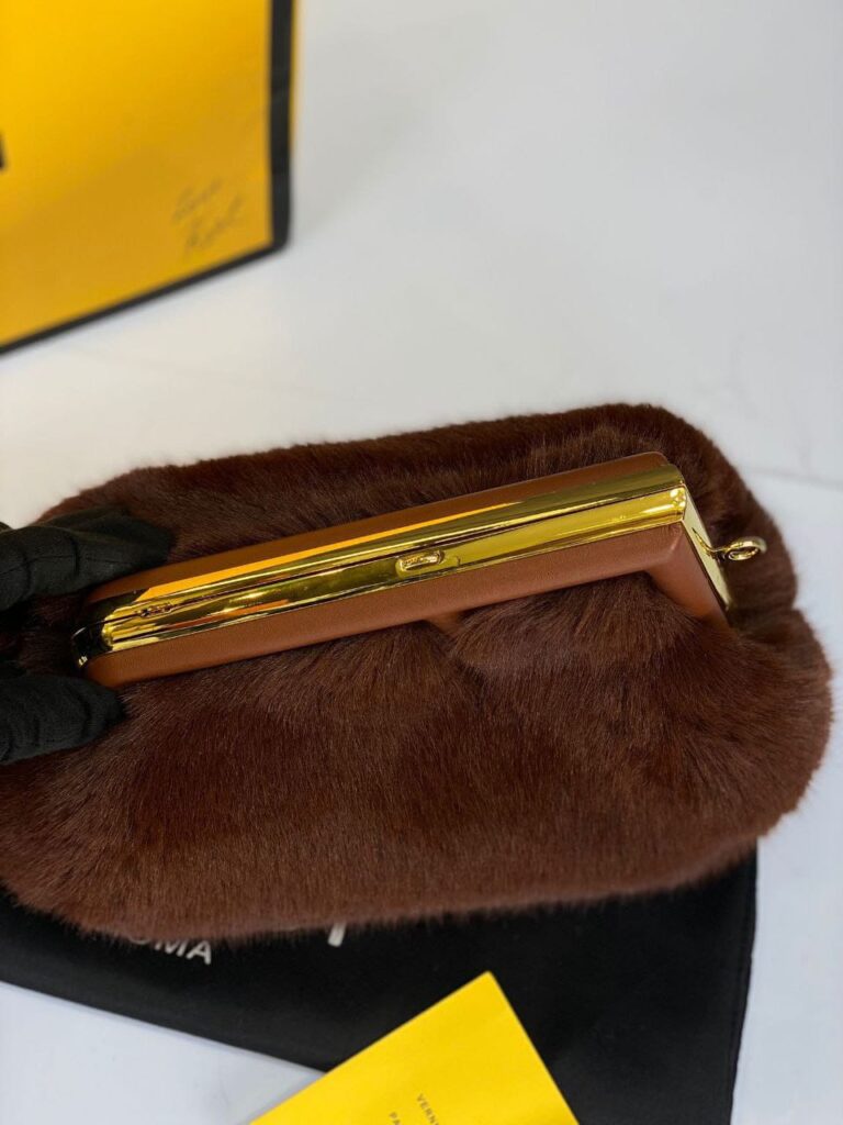 fendi canta first orta boy tuylu kahve hakiki deri 26x18x9.5 cm