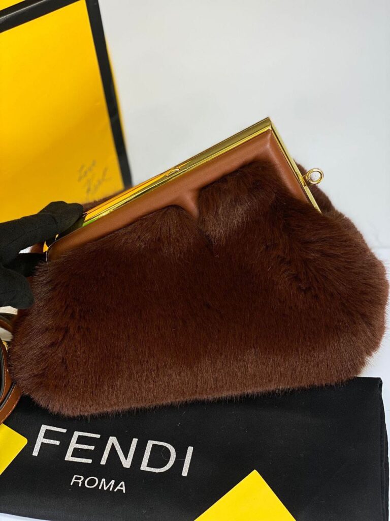 fendi canta first orta boy tuylu kahve hakiki deri 26x18x9.5 cm