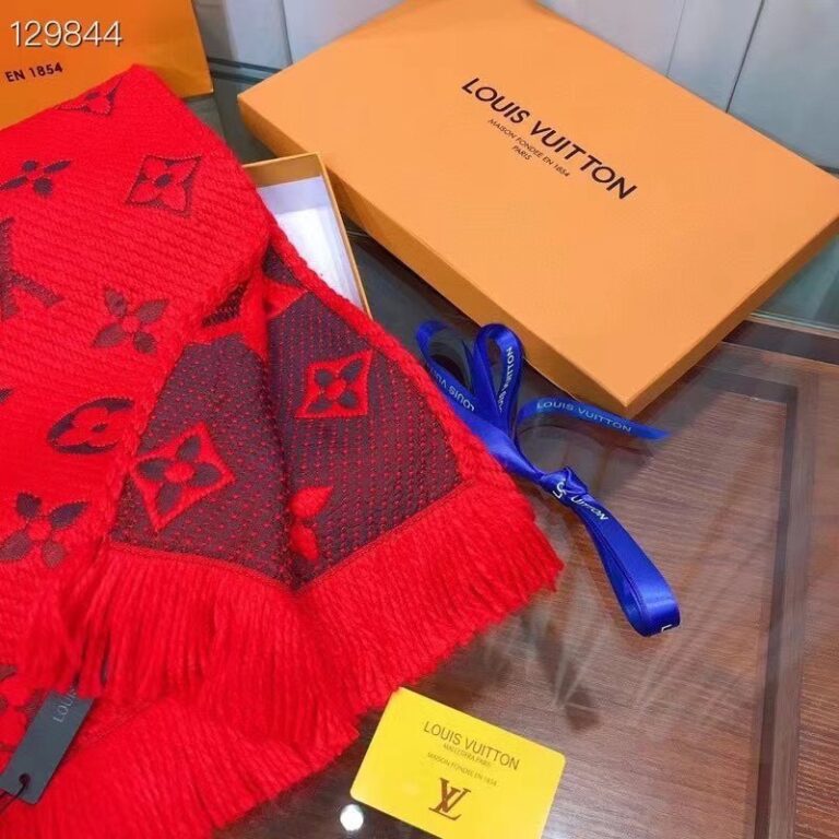louis vuitton atki logomania yun kirmizi 180x33 cm