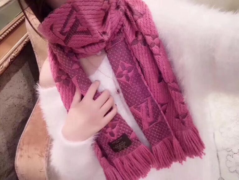 louis vuitton atki logomania yun pembe 180x33 cm