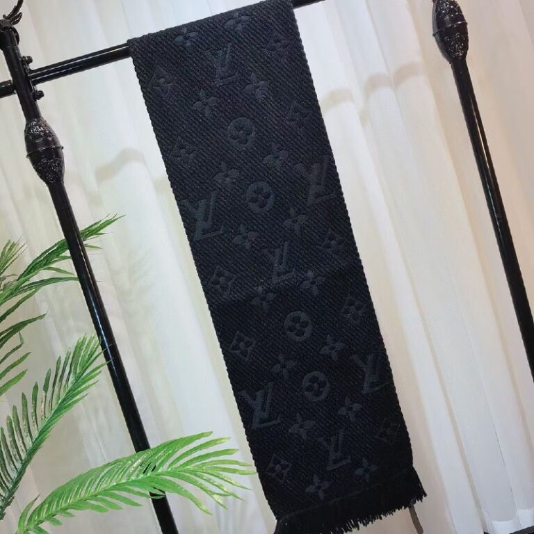 louis vuitton atki logomania yun siyah180x33 cm