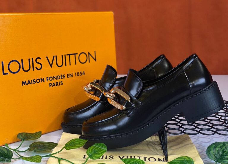 louis vuitton ayakkabi loafer academy siyah hakiki deri