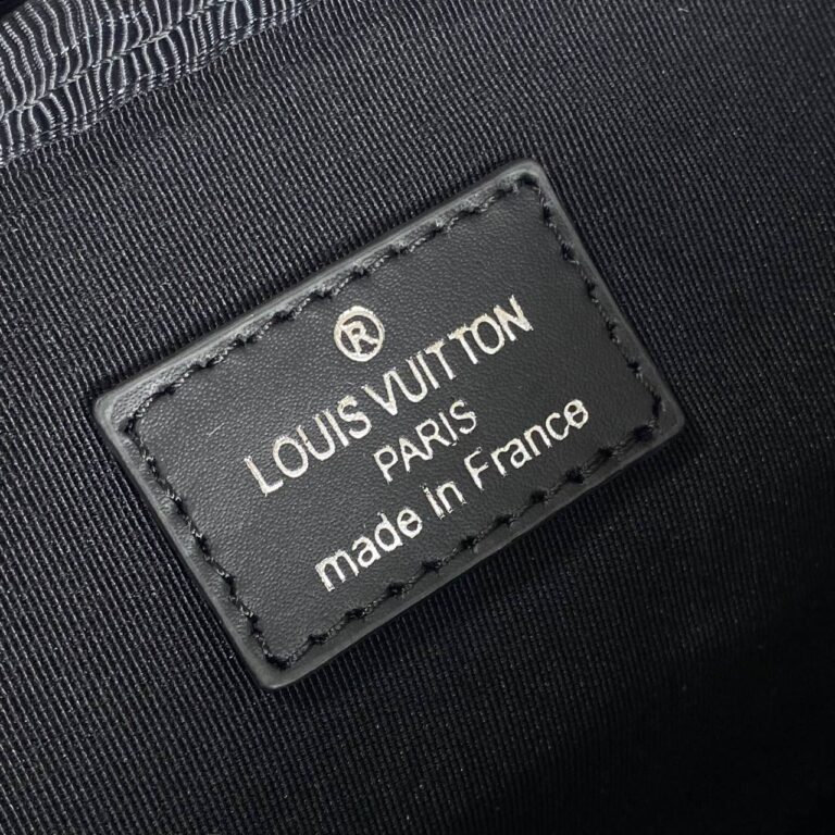 louis vuitton canta scott messenger siyah 23x15x4 cm