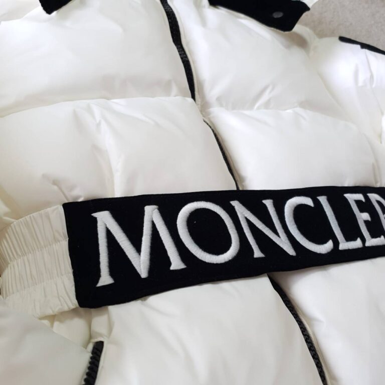 moncler mont luxury beyaz kemerli sapkasi cikarilabilir