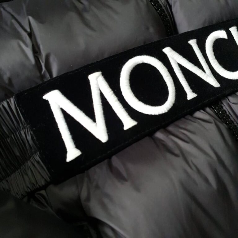 moncler mont luxury siyah kemerli sapkasi cikarilabilir