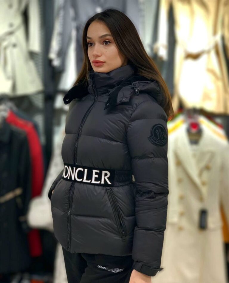 moncler mont luxury siyah kemerli sapkasi cikarilabilir