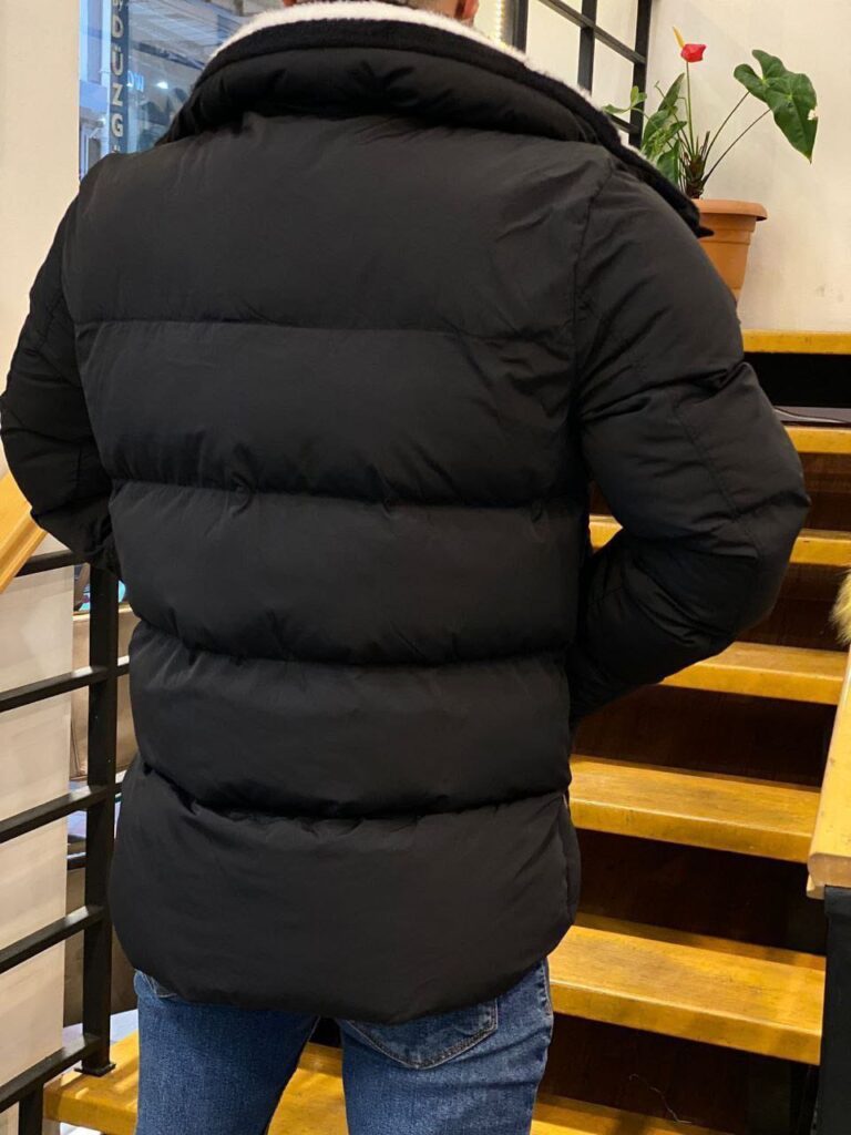 moncler mont siyah yakasi yazili ithal kumas