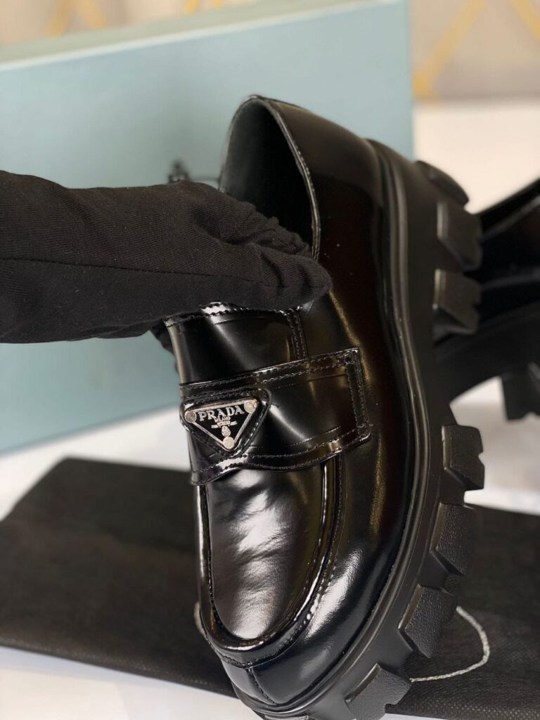 prada ayakkabi loafer kalin siyah topuk yukseklik 6 cm