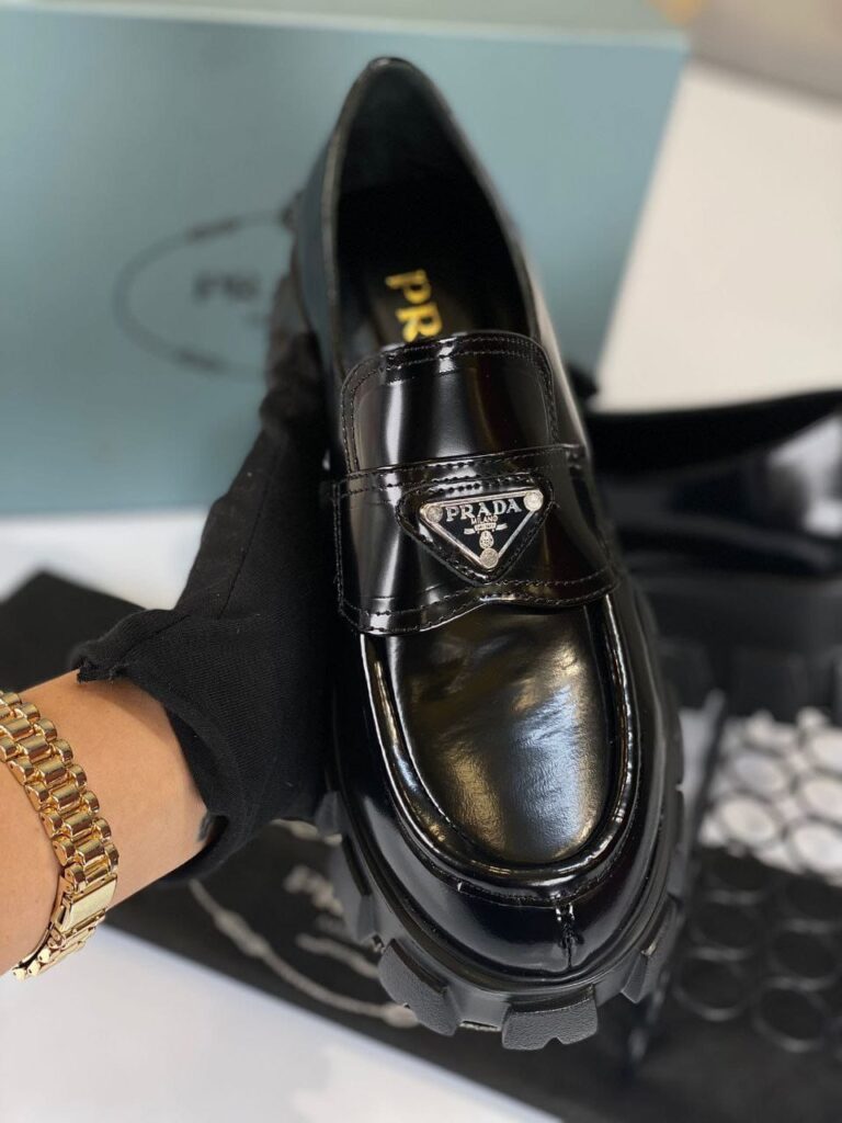 prada ayakkabi loafer kalin siyah topuk yukseklik 6 cm