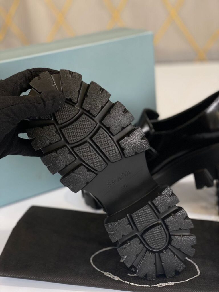prada ayakkabi loafer kalin siyah topuk yukseklik 6 cm