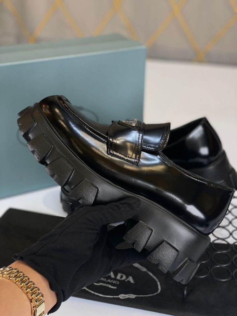 prada ayakkabi loafer kalin siyah topuk yukseklik 6 cm