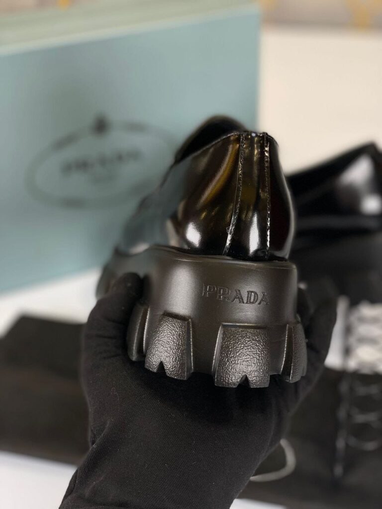 prada ayakkabi loafer kalin siyah topuk yukseklik 6 cm