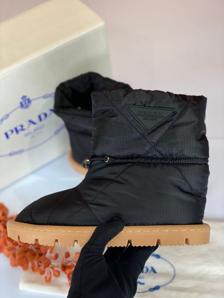 prada bot shearling ankle siyah puf su gecirmez