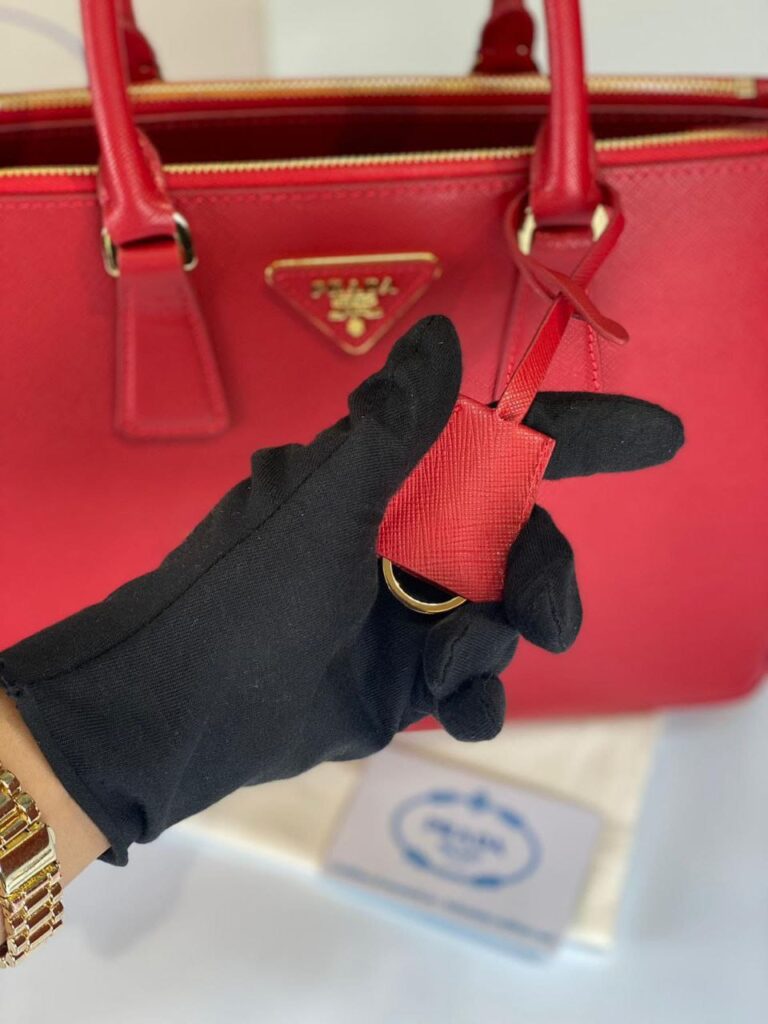 prada canta saffiano buyuk boy kirmizi 30x22x12 cm