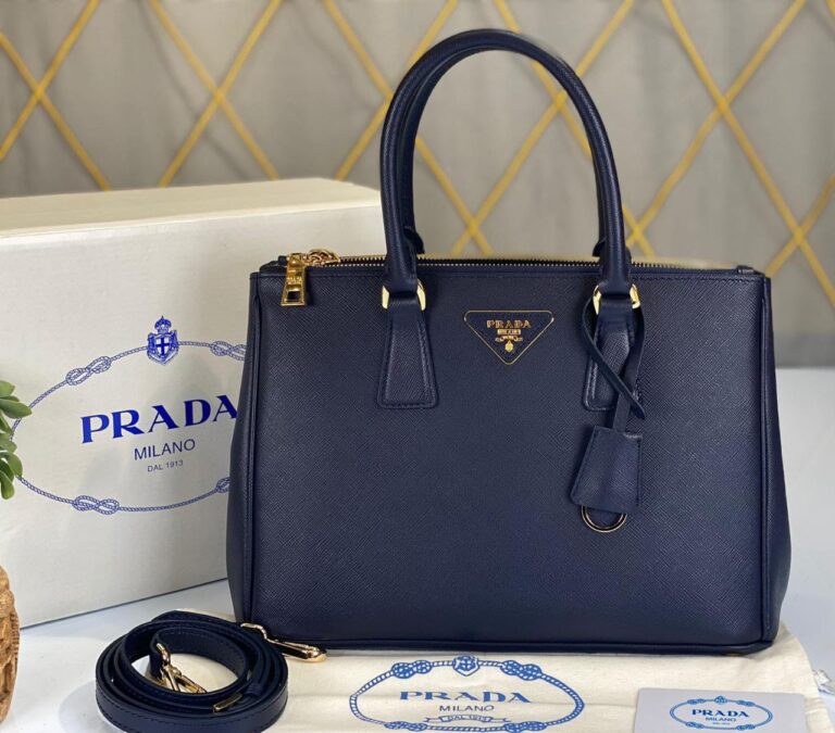 prada canta saffiano buyuk boy lacivert 30x22x12 cm