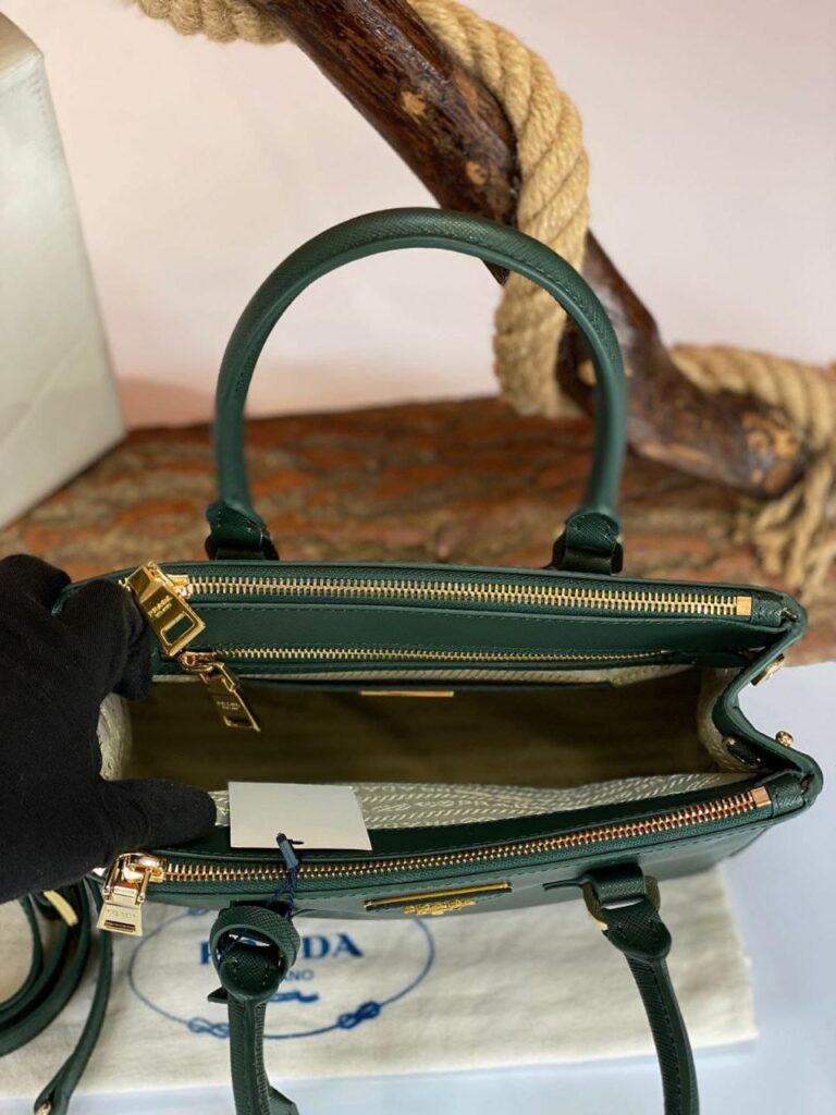 prada canta saffiano orta boy yesil 26x17 cm