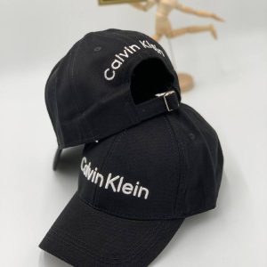 calvin klein sapka siyah beyaz yazili