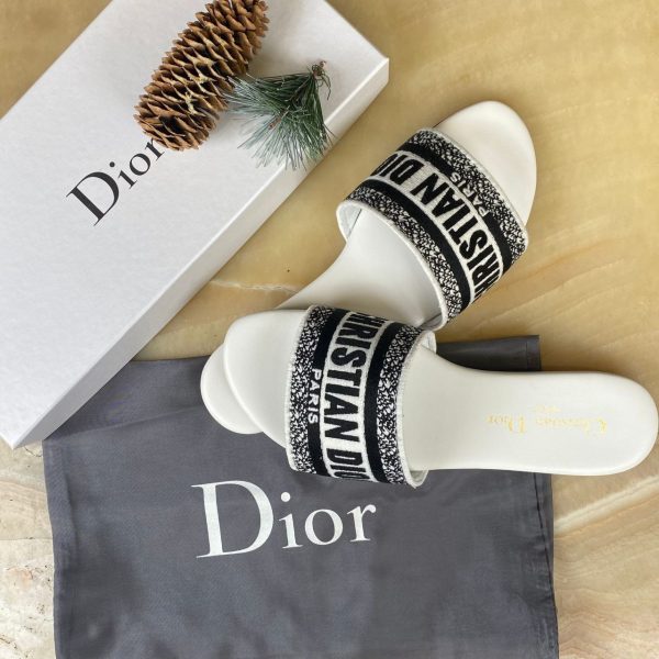 christian dior terlik dway beyaz siyah nakisli
