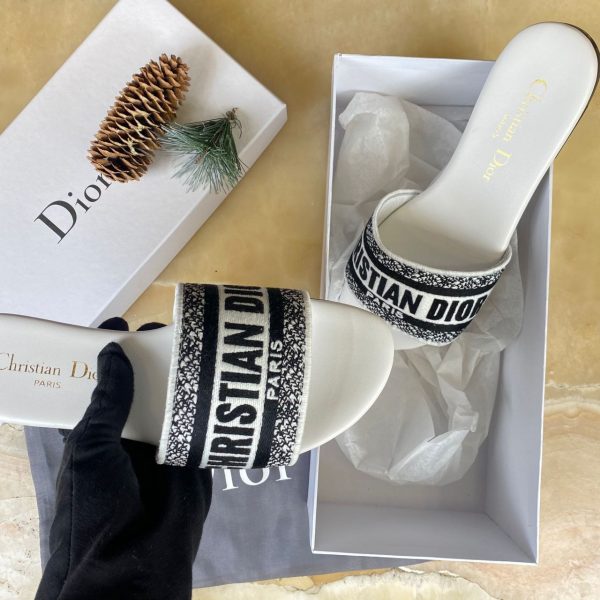 christian dior terlik dway beyaz siyah nakisli