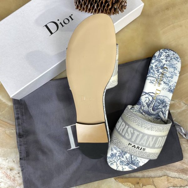 christian dior terlik dway gri nakisli