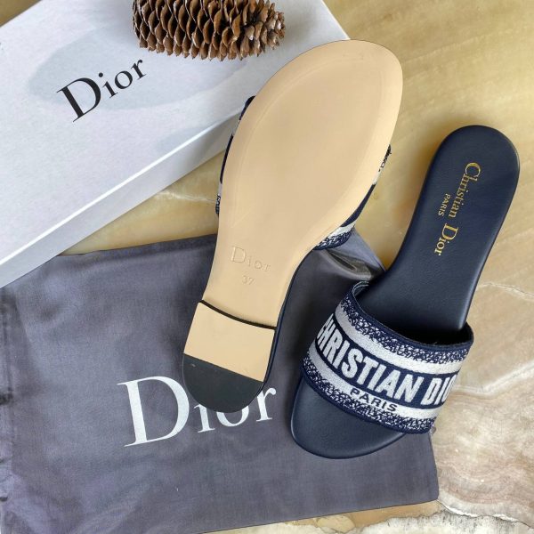christian dior terlik dway lacivert beyaz nakisli