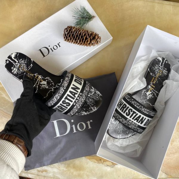 christian dior terlik dway siyah beyaz siyah nakisli