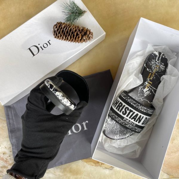 christian dior terlik dway siyah beyaz siyah nakisli