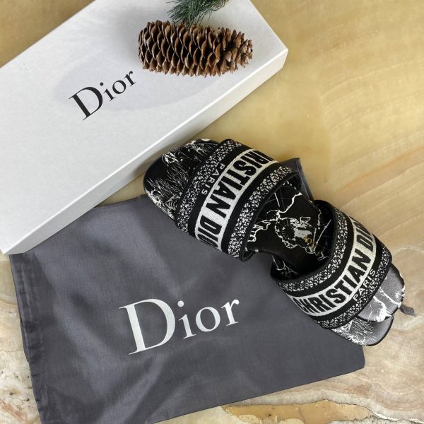 christian dior terlik dway siyah beyaz siyah nakisli