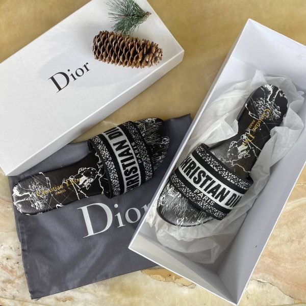 christian dior terlik dway siyah beyaz siyah nakisli