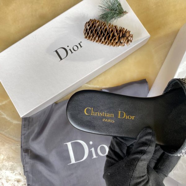 christian dior terlik dway siyah siyah beyaz nakisli