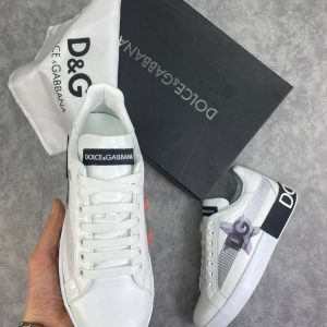 dolce gabbana ayakkabi sneaker siyah beyaz yildizli yeni sezon