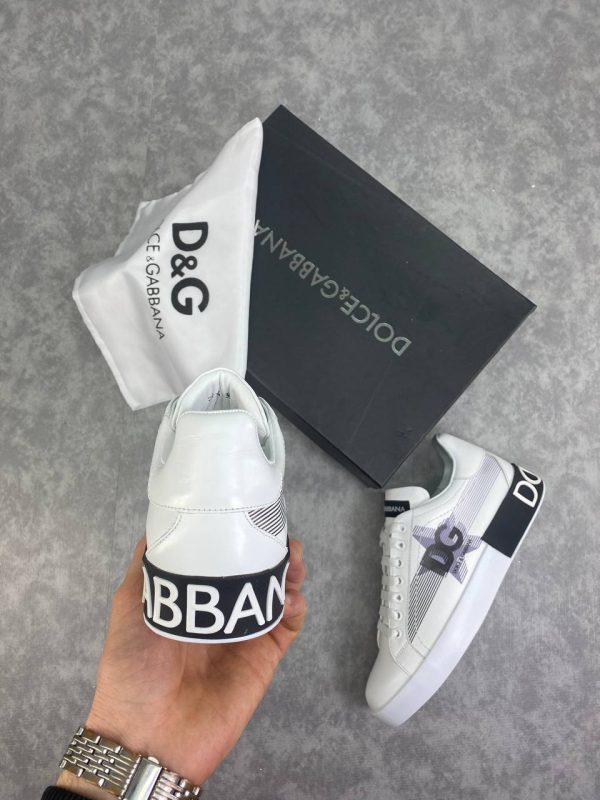 dolce gabbana ayakkabi sneaker siyah beyaz yildizli yeni sezon