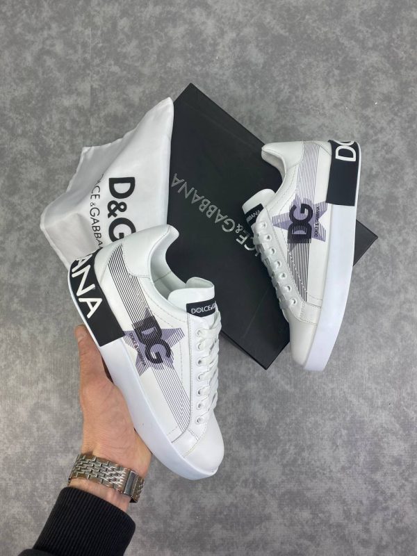 dolce gabbana ayakkabi sneaker siyah beyaz yildizli yeni sezon