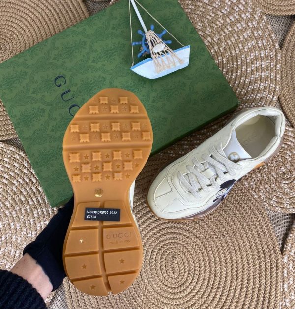 gucci ayakkabi mickey mouse sneaker rhyton seffaf taban