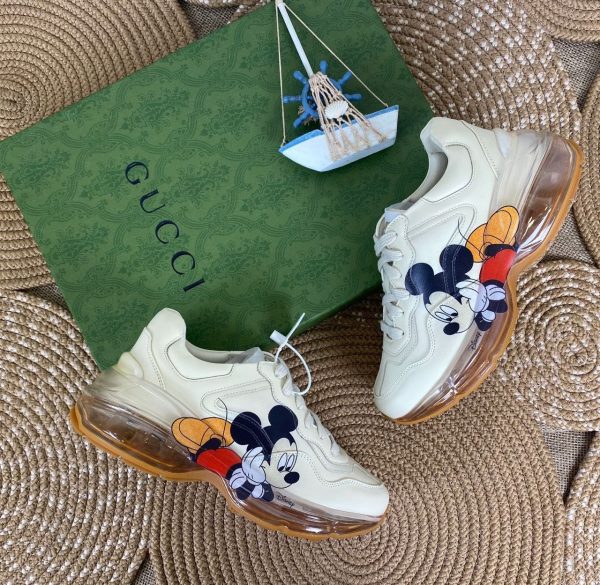 gucci ayakkabi mickey mouse sneaker rhyton seffaf taban