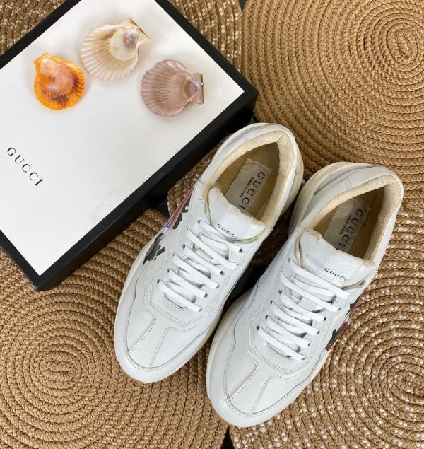 gucci ayakkabi rhtyon sneakers beyaz cilek logolu