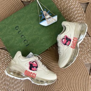 gucci ayakkabi yazili sneaker rhyton seffaf taban