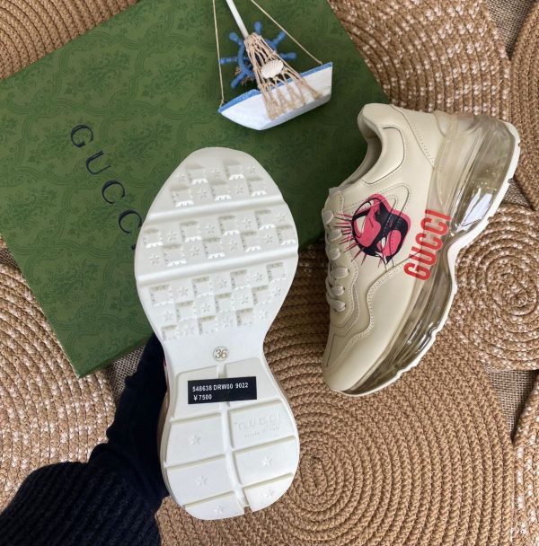 gucci ayakkabi yazili sneaker rhyton seffaf taban
