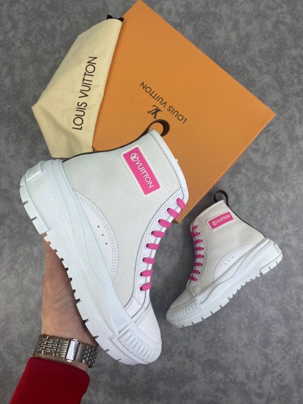 louis vuitton ayakkabi squad sneaker yarim bot beyaz pembe