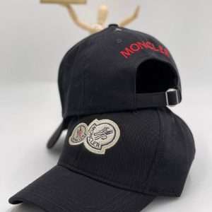 moncler sapka logo yeni sezon