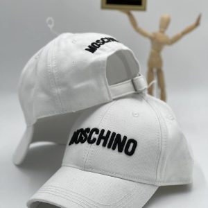 moschino sapka beyaz yazili