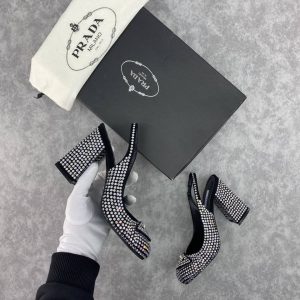 prada ayakkabi siyah tasli slingback pumps kalin topuk
