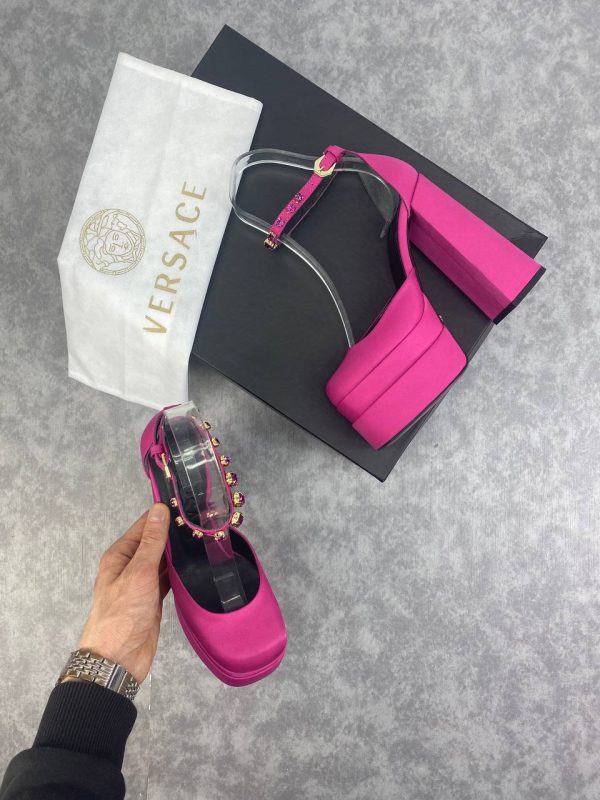 versace ayakkabi pembe tas yaz 2022 sezonu 15 cm topuk