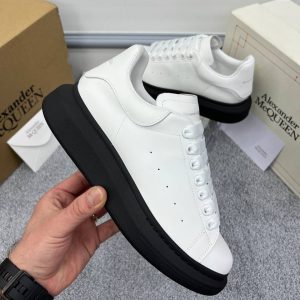 alexander mcqueen ayakkabi sneakers erkek beyaz siyah taban