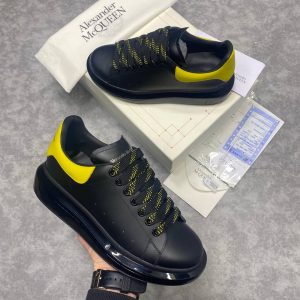 alexander mcqueen ayakkabi sneakers erkek siyah arkasi sari seffaf taban