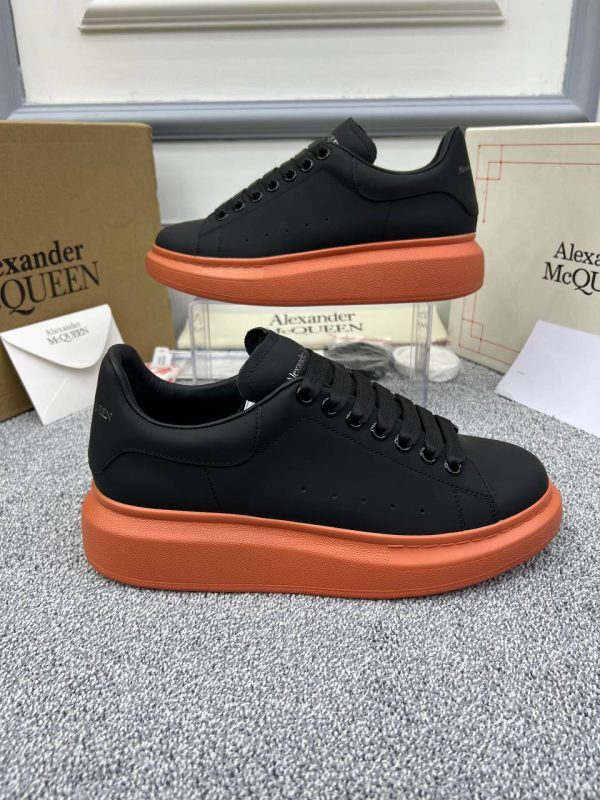 alexander mcqueen ayakkabi sneakers erkek siyah turuncu taban