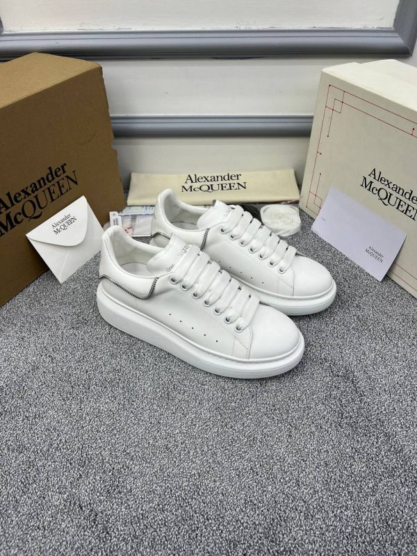 alexander mcqueen ayakkabi sneakers kadin beyaz arkasi fermuar detayli