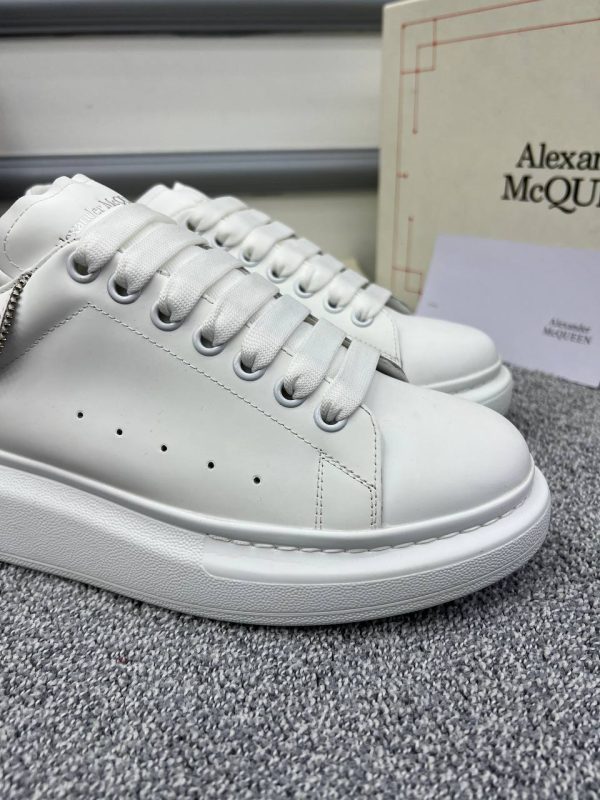 alexander mcqueen ayakkabi sneakers kadin beyaz arkasi fermuar detayli