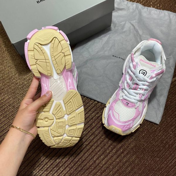balenciaga ayakkabi runner sneakers beyaz pembe yeni sezon
